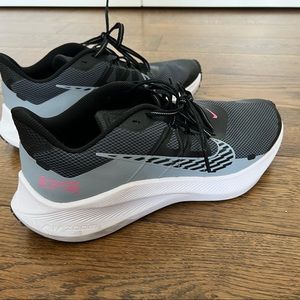 Nike Air Zoom Mens size 11